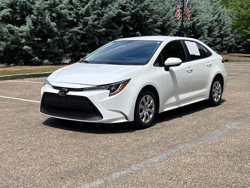 Used 2021 Toyota Corolla LE FWD image 24