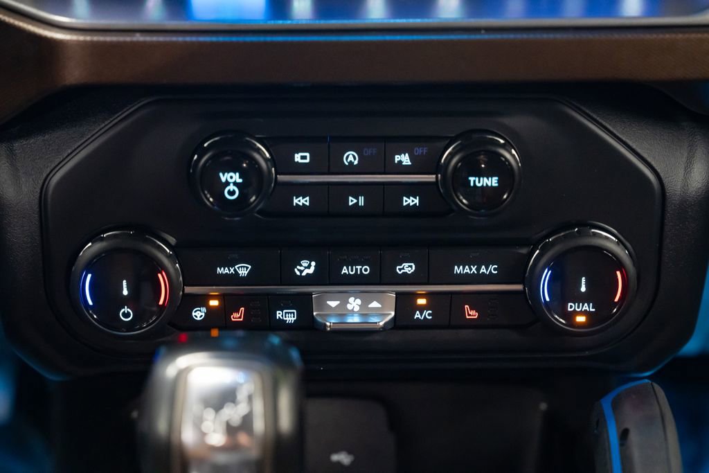 Used 2022 Ford Bronco Outer Banks image 12