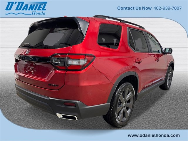 New 2025 Honda Pilot Sport image 7