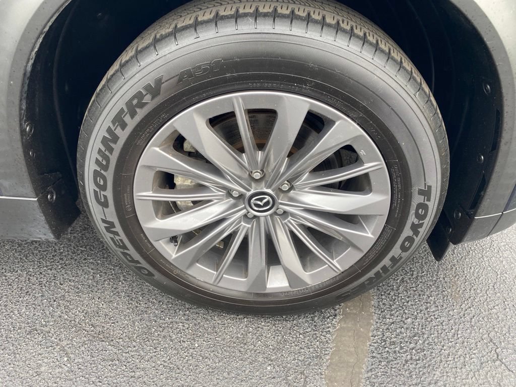 Certified 2024 MAZDA CX-90 Plug-In Hybrid w/ Preferred AWD/4WD image 32