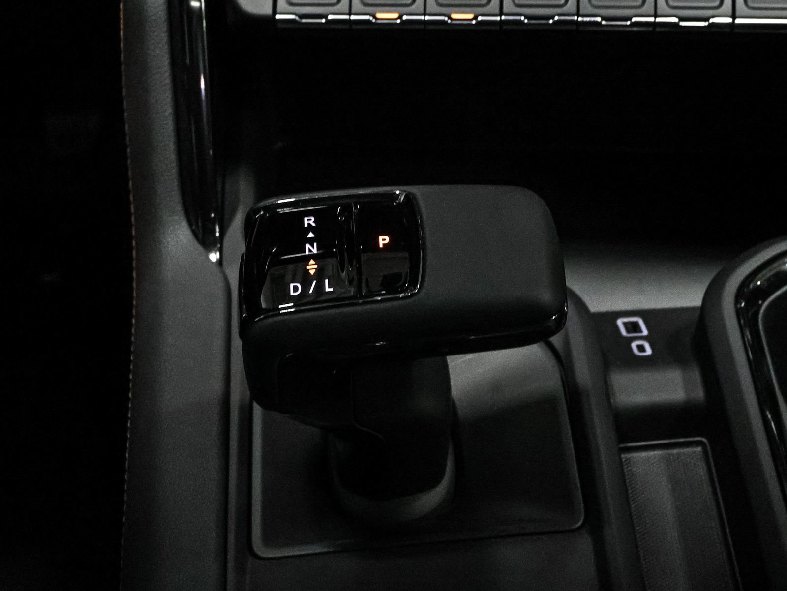 Certified 2024 GMC Sierra 1500 AT4 w/ Technology Package AWD/4WD image 29