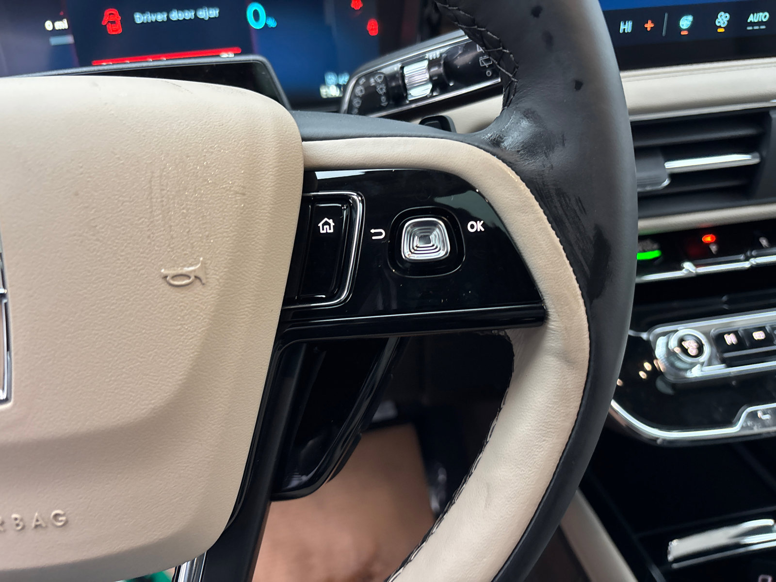 New 2026 Lincoln Corsair Grand Touring image 18