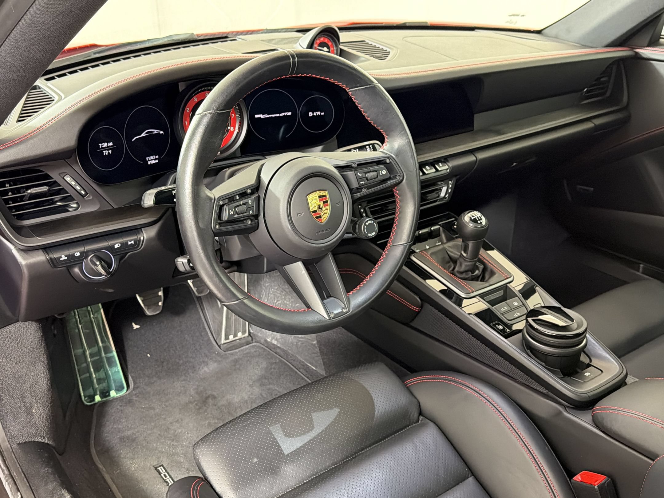 Certified 2024 Porsche 911 Carrera GTS RWD image 4