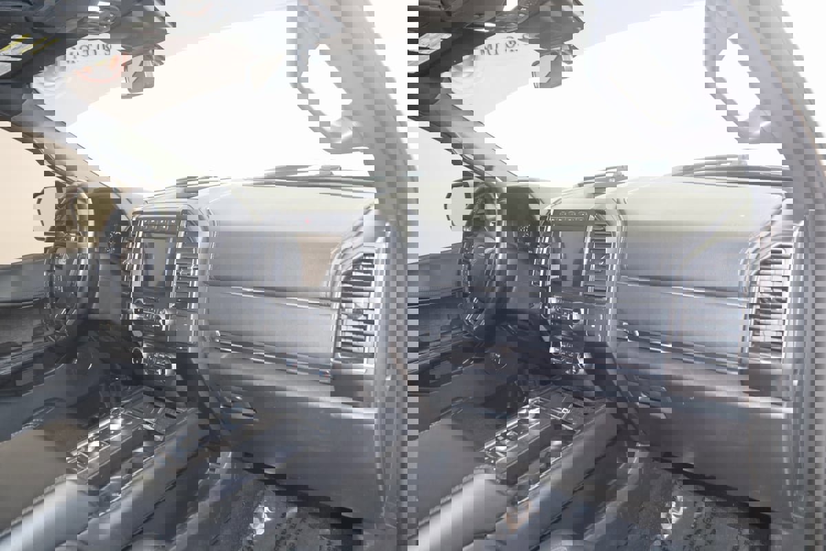 Used 2018 Ford Expedition Limited w/ Equipment Group 302A image 42