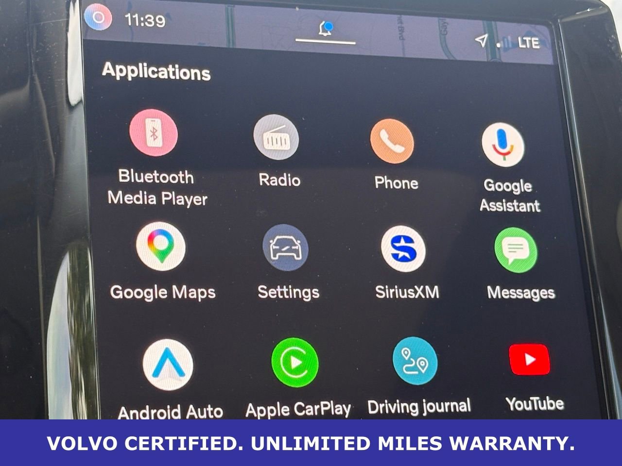 Certified 2025 Volvo XC60 B5 Core AWD/4WD image 29