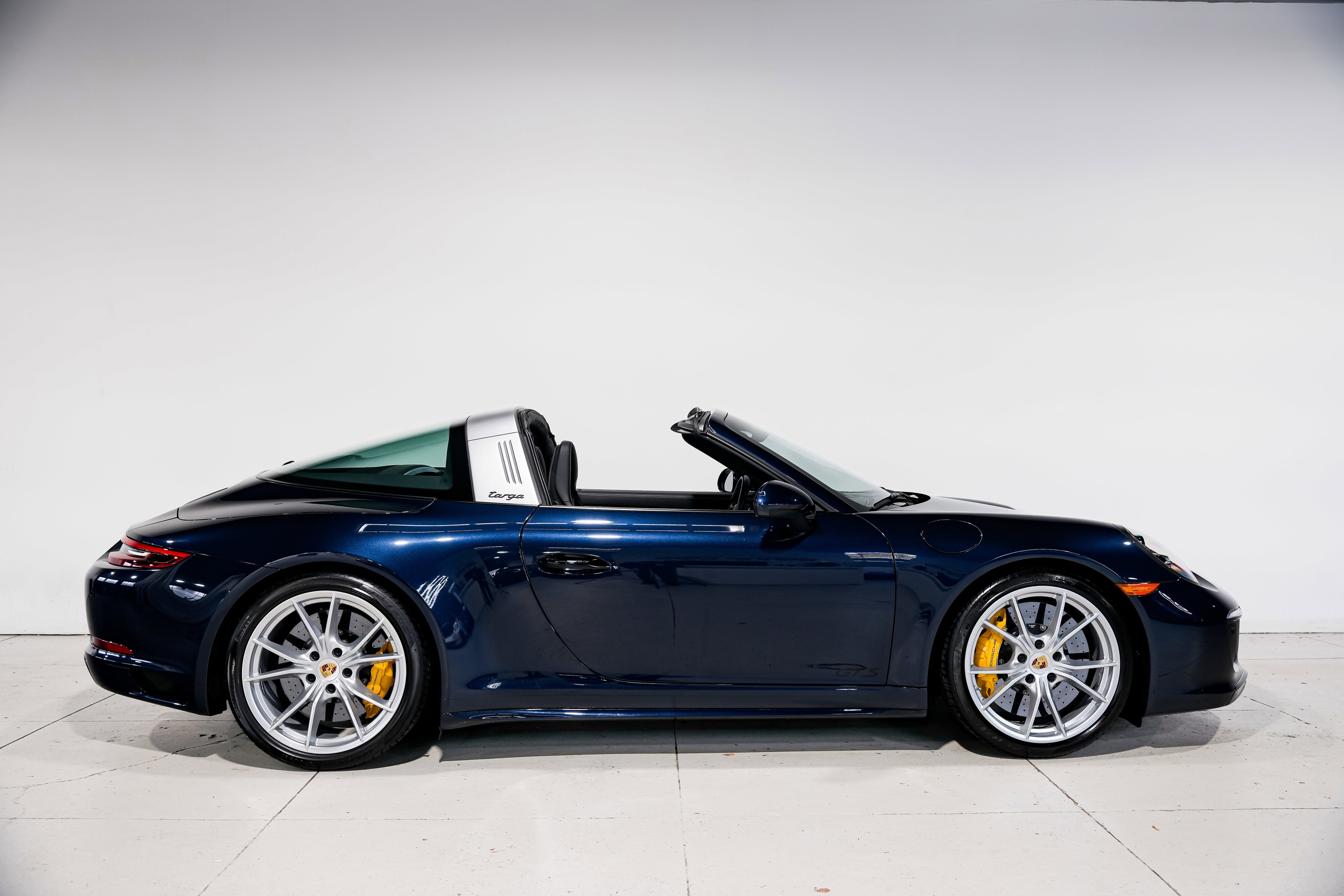 Used 2019 Porsche 911 Targa 4 GTS image 2