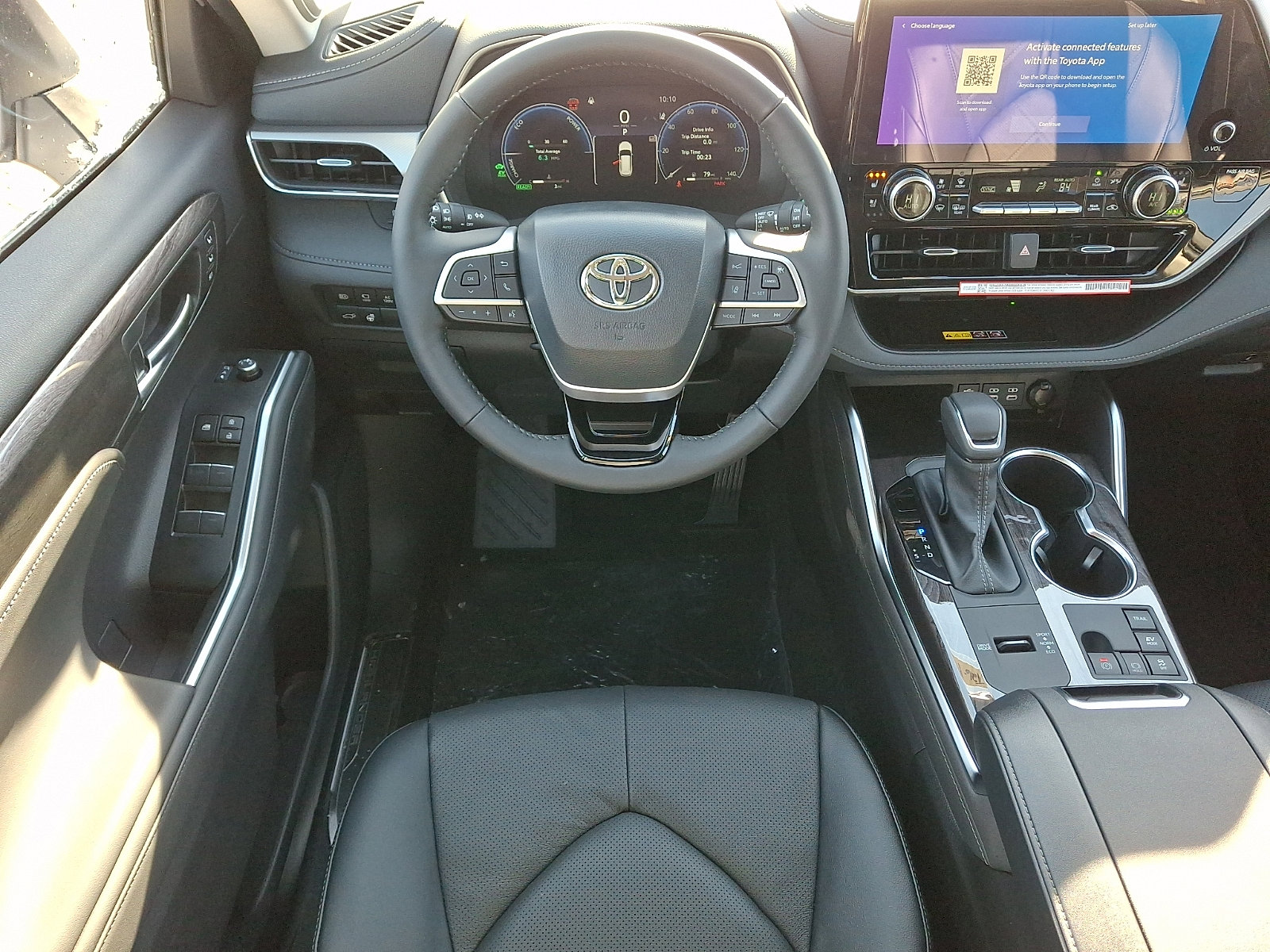 New 2026 Toyota Highlander Platinum image 9