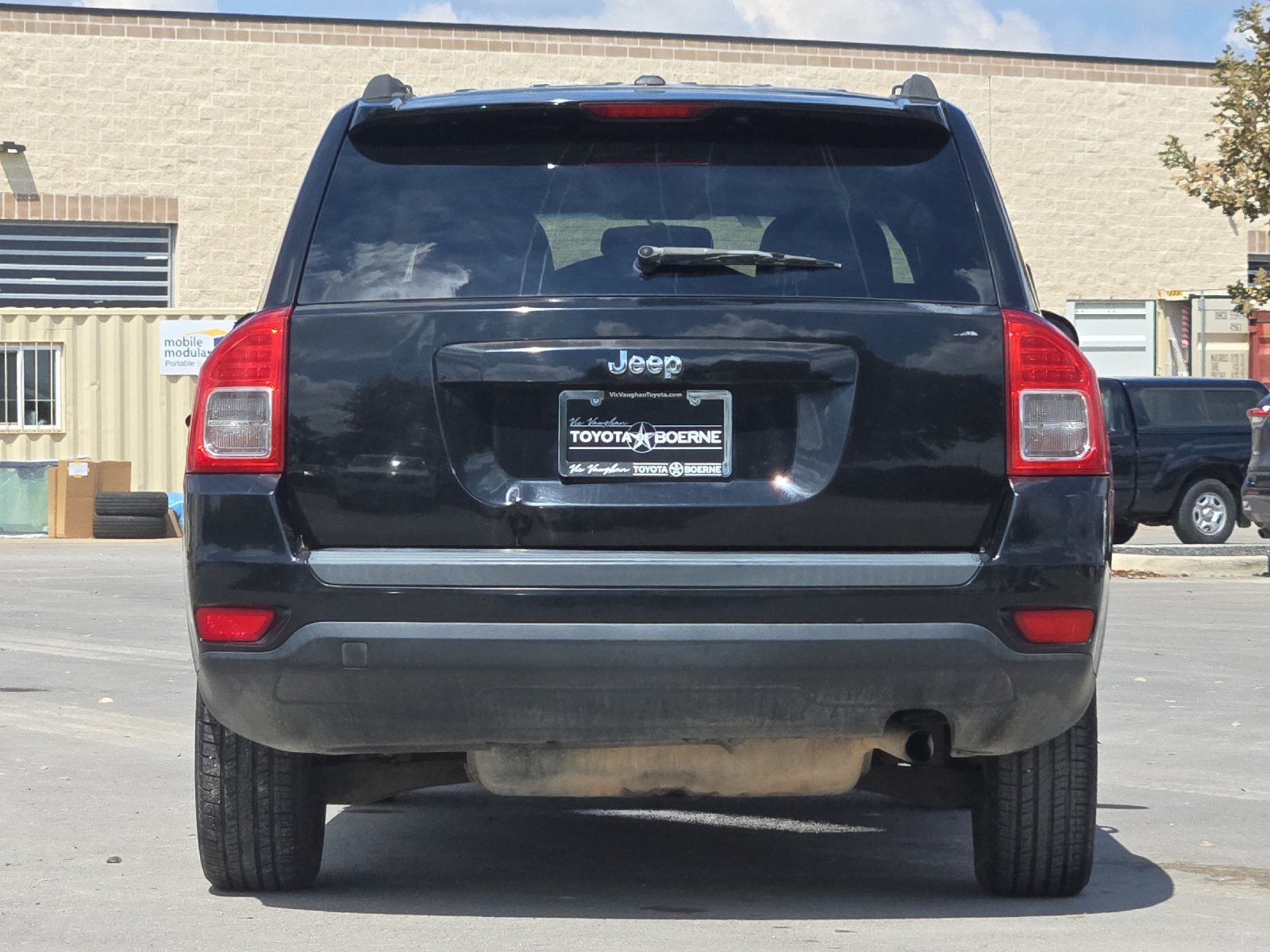 Used 2012 Jeep Compass Sport FWD image 4
