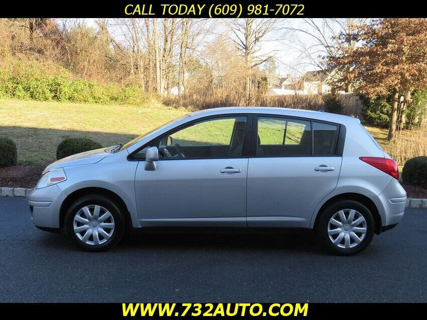 Used 2011 Nissan Versa 1.8 S w/ PWR Plus Pkg image 2