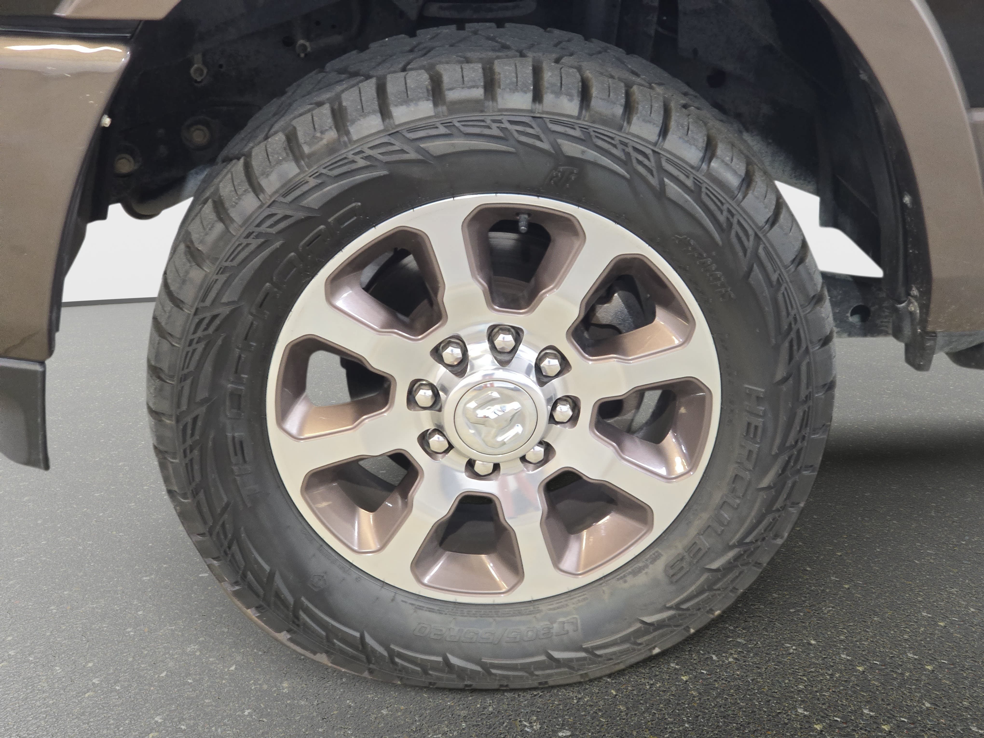 Used 2022 RAM 2500 Limited AWD/4WD image 31