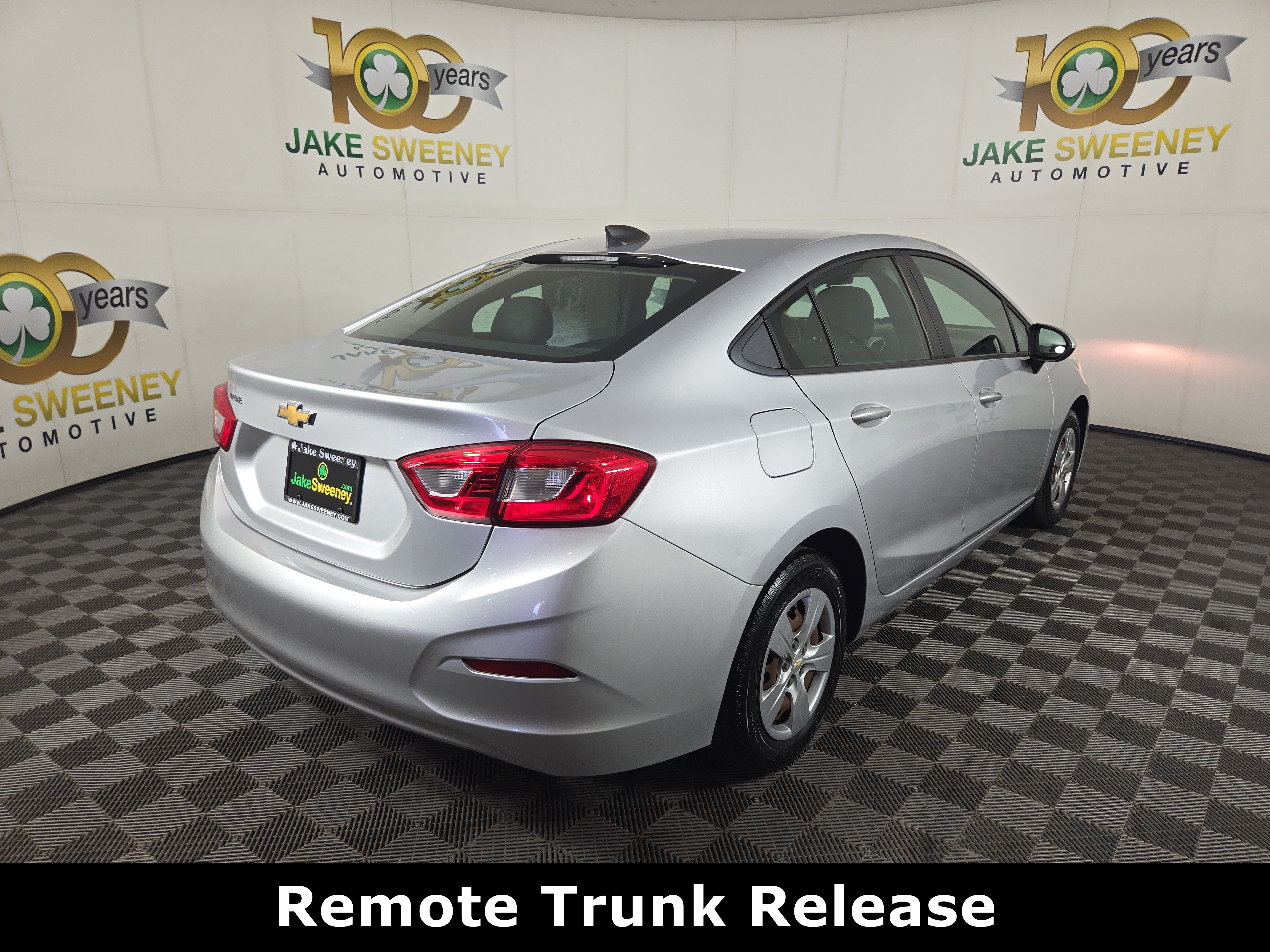 Used 2018 Chevrolet Cruze LS w/ LS Fleet Convenience Package FWD image 9
