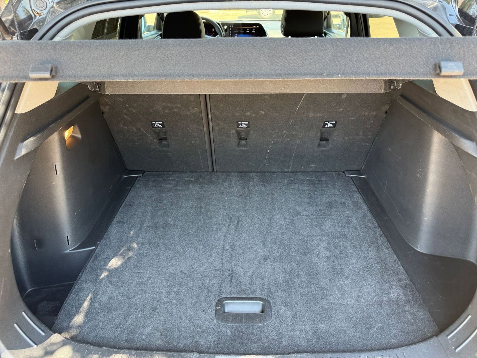 Used 2025 Chevrolet Trax LT FWD image 32