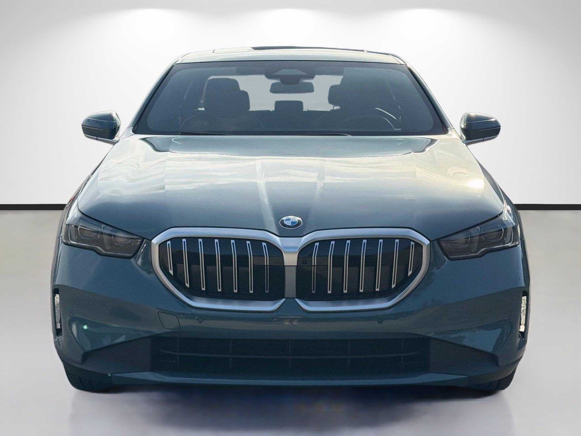 Used 2026 BMW 530i RWD image 8