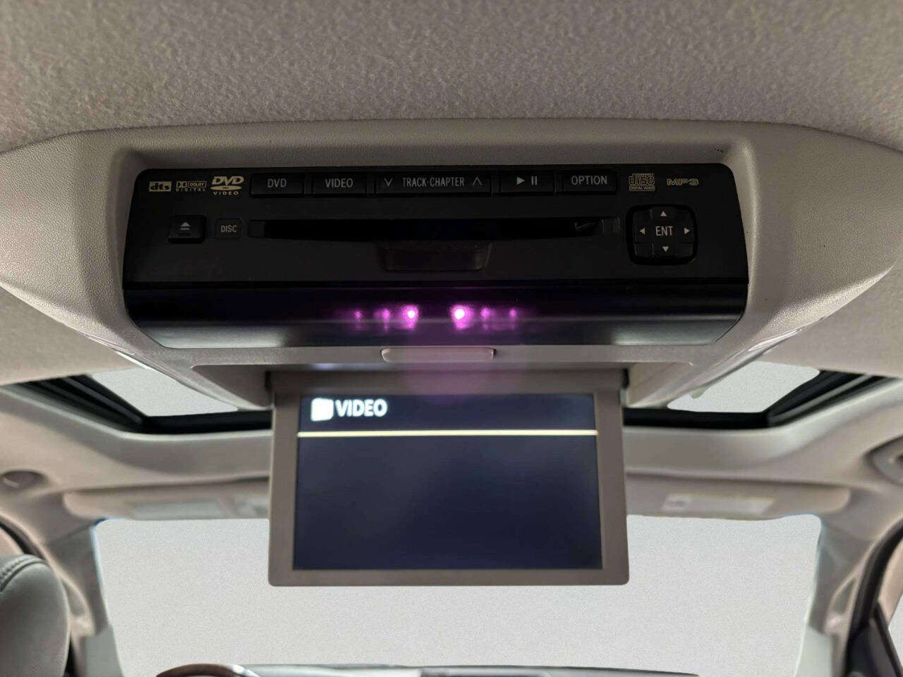 Used 2010 Toyota Tundra Limited image 28