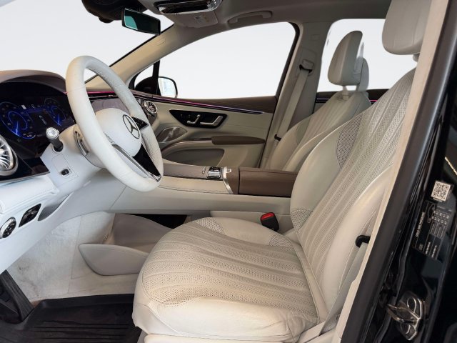 Certified 2023 Mercedes-Benz EQS 580 4MATIC SUV image 18