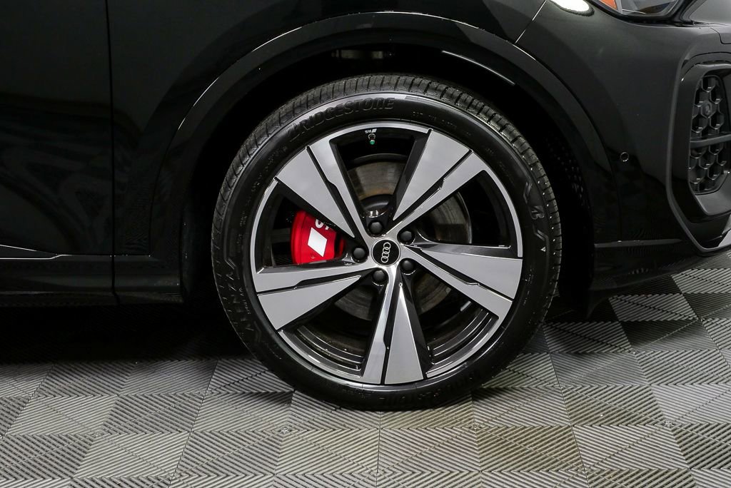 New 2025 Audi SQ5 Premium Plus AWD/4WD image 39