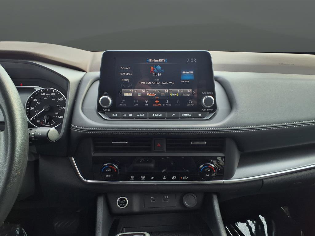 Used 2023 Nissan Rogue SV image 38