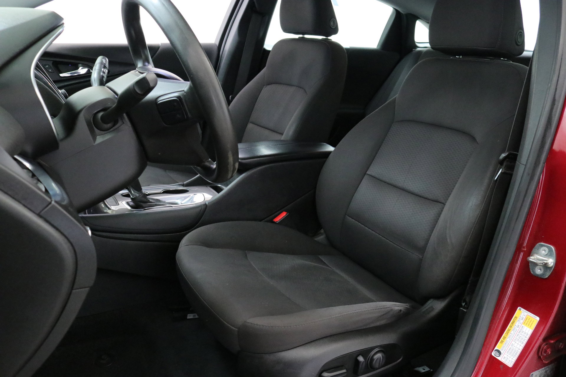 Used 2018 Chevrolet Malibu LT image 27