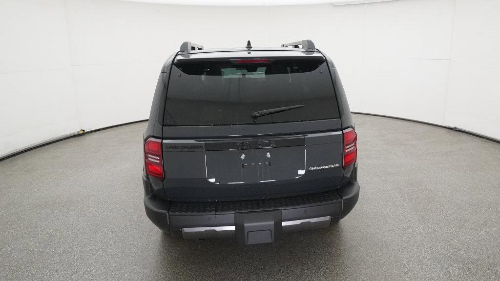 Used 2026 Toyota Land Cruiser image 18