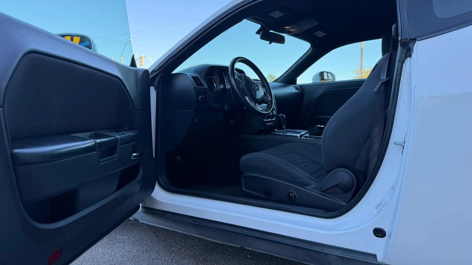 Used 2012 Dodge Challenger SXT RWD image 9