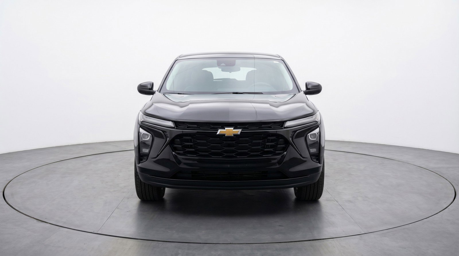 Used 2025 Chevrolet Blazer LT FWD image 2
