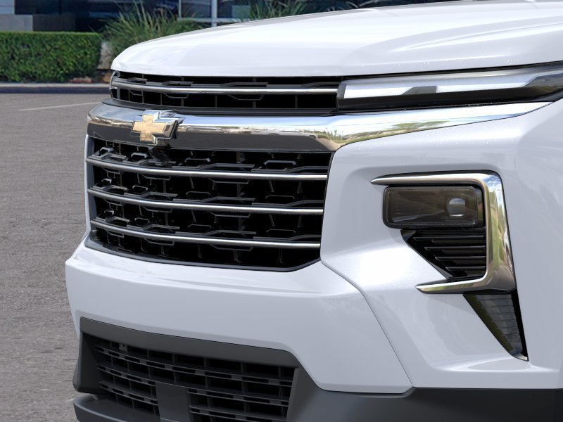 New 2027 Chevrolet Traverse LT w/ Driver Confidence Package FWD image 13