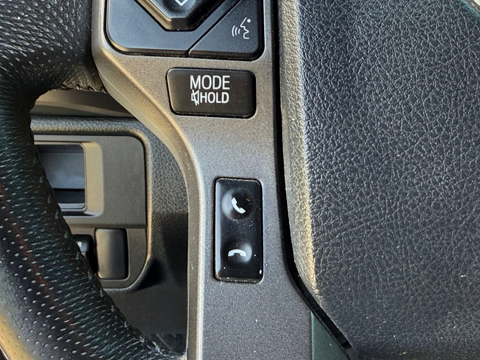 Used 2017 Toyota Tacoma TRD Sport w/ Tow Package RWD image 26