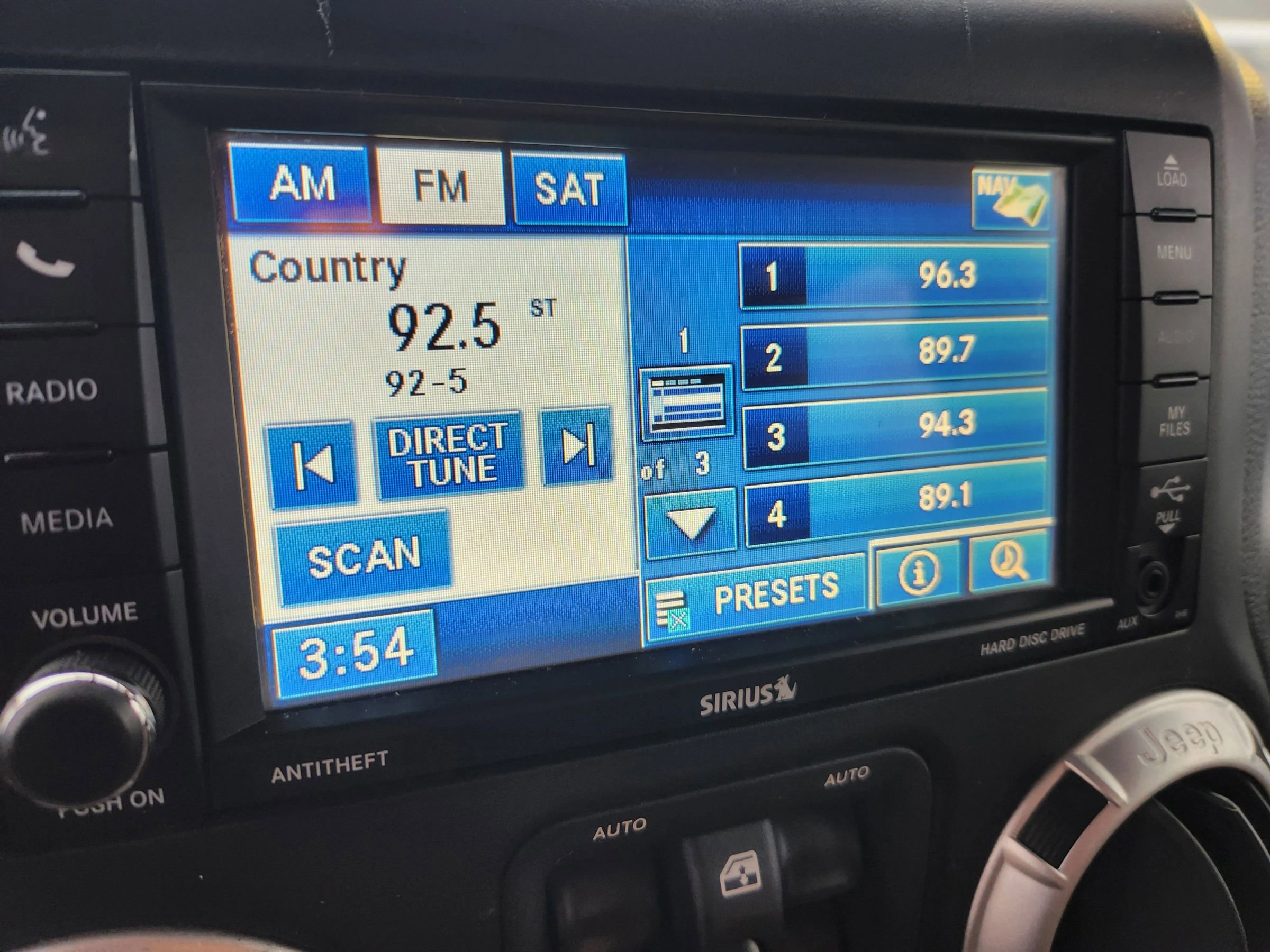 Used 2012 Jeep Wrangler Unlimited Sahara w/ Dual Top Group image 33