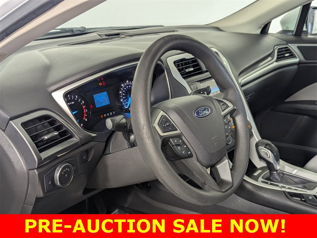 Used 2015 Ford Fusion S image 10