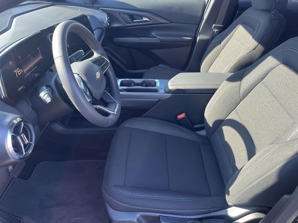 New 2026 Chevrolet Equinox EV LT image 10