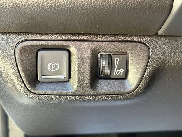 Certified 2022 GMC Acadia AT4 AWD/4WD image 27