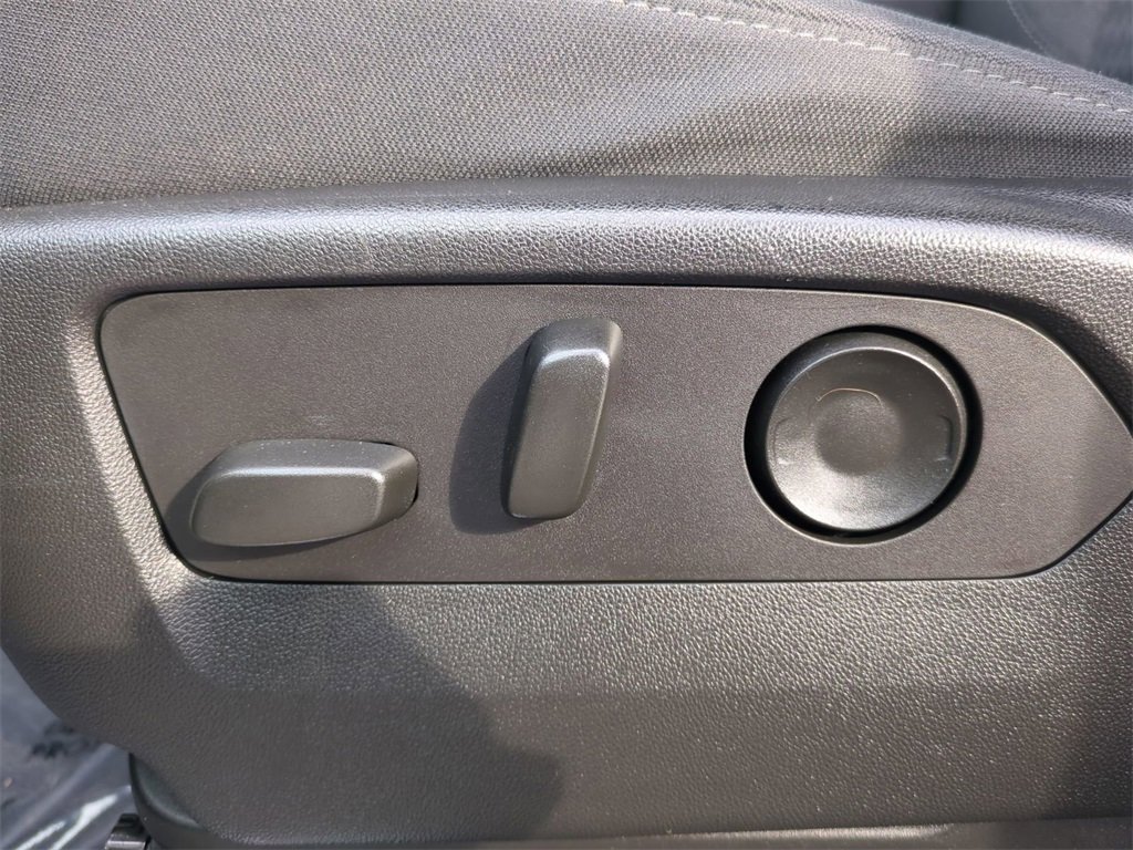 Used 2023 Chevrolet Silverado 1500 RST image 22