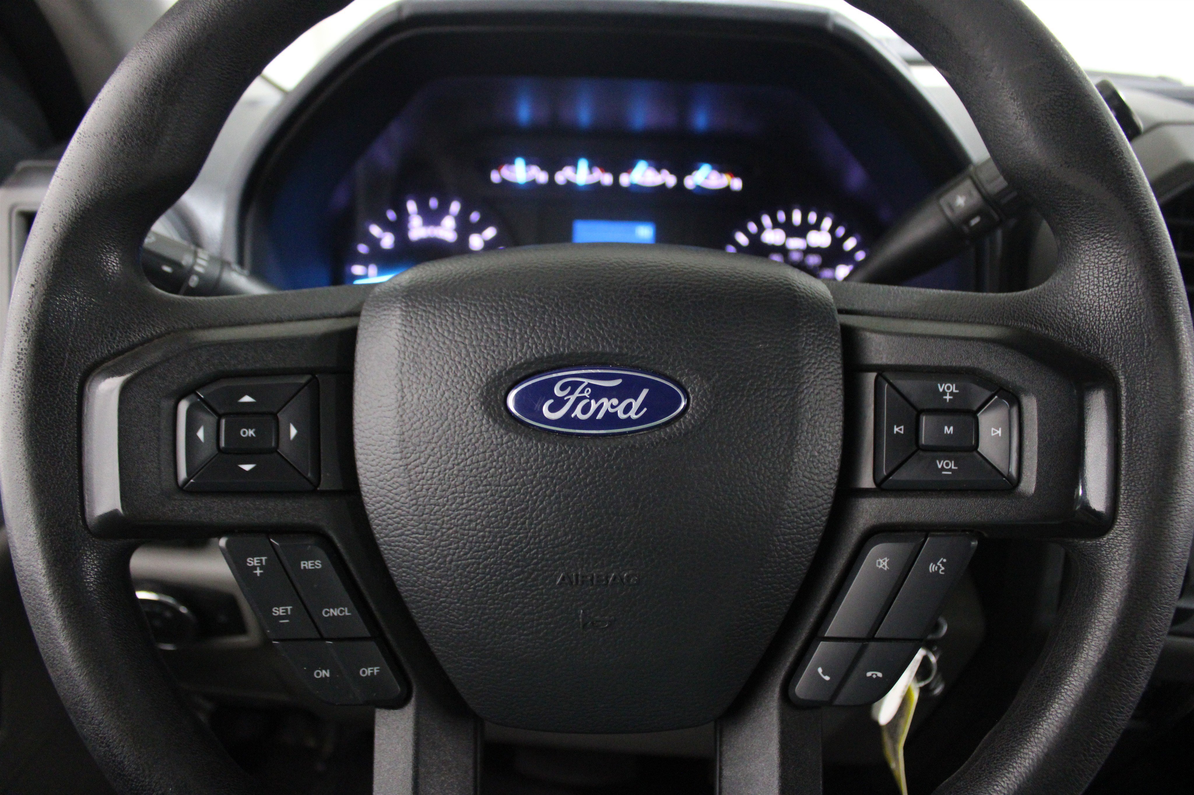 Used 2019 Ford F350 XL w/ Power Equipment Group image 8