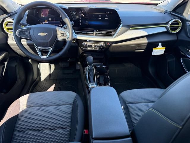 New 2026 Chevrolet Trax LT w/ Sunroof Package FWD image 7