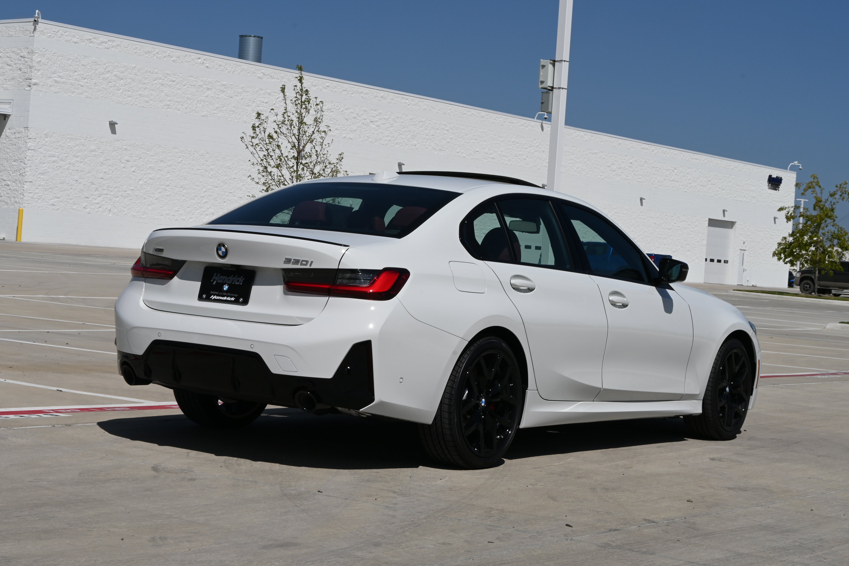 New 2026 BMW 330i xDrive Sedan w/ M Sport Package AWD/4WD image 8