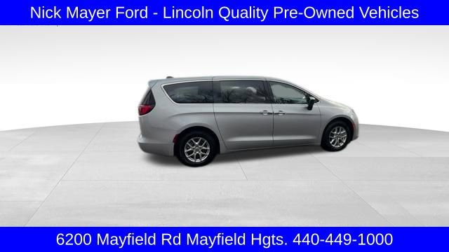 Used 2024 Chrysler Voyager LX image 34