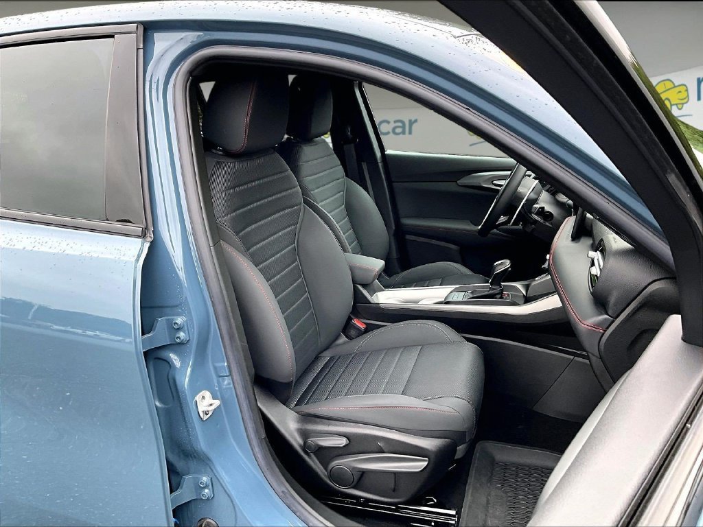 Used 2024 Dodge Hornet R/T w/ Tech Pack w/o Parking AWD/4WD image 11