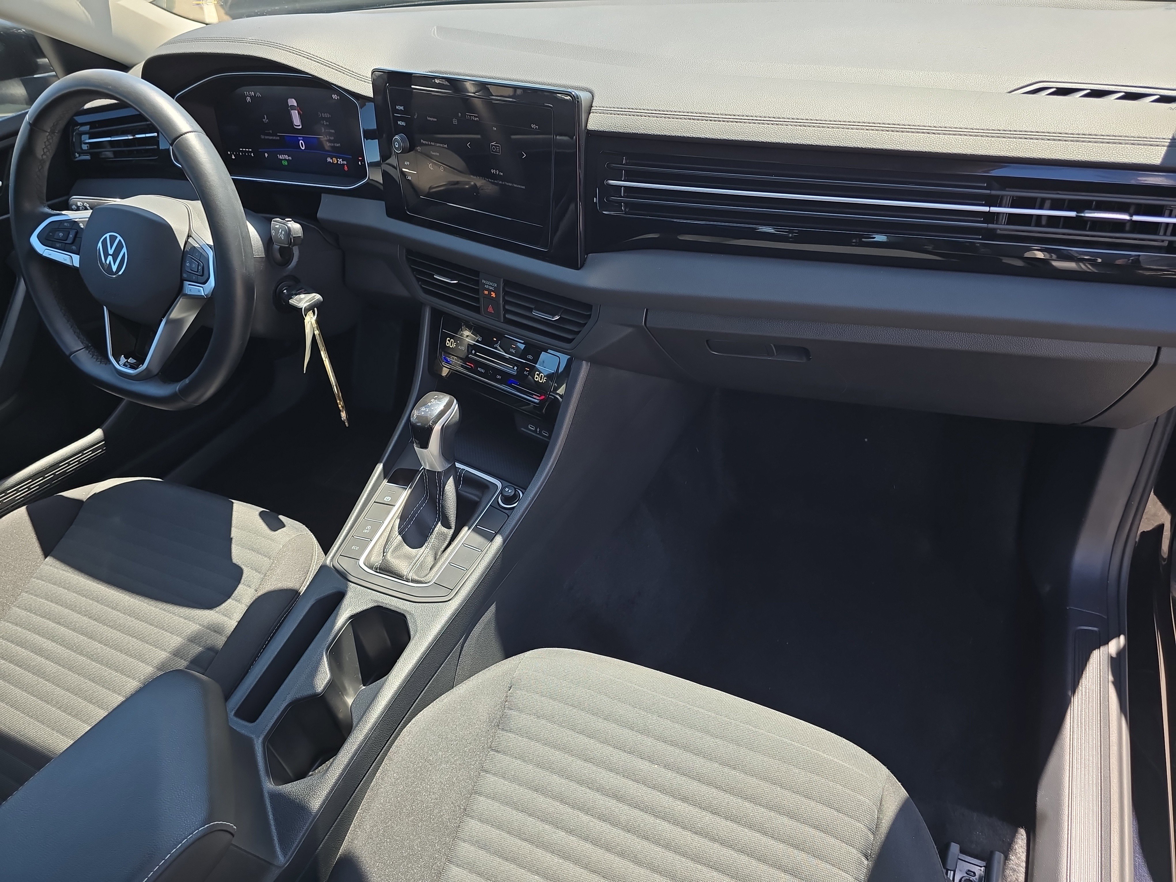 Used 2025 Volkswagen Jetta S image 11