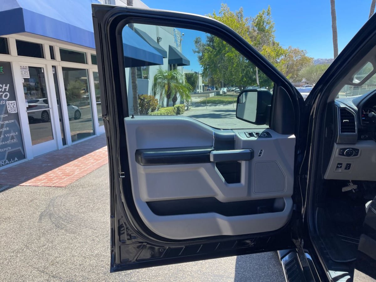 Used 2018 Ford F150 XLT w/ Equipment Group 302A Luxury RWD image 22