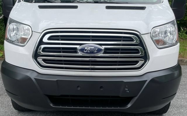 Used 2019 Ford Transit 250 130 Low Roof w/ Exterior Upgrade Package RWD image 9