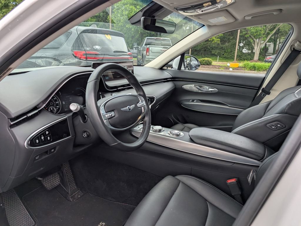 Used 2023 Genesis GV70 2.5T w/ Select Package AWD/4WD image 10