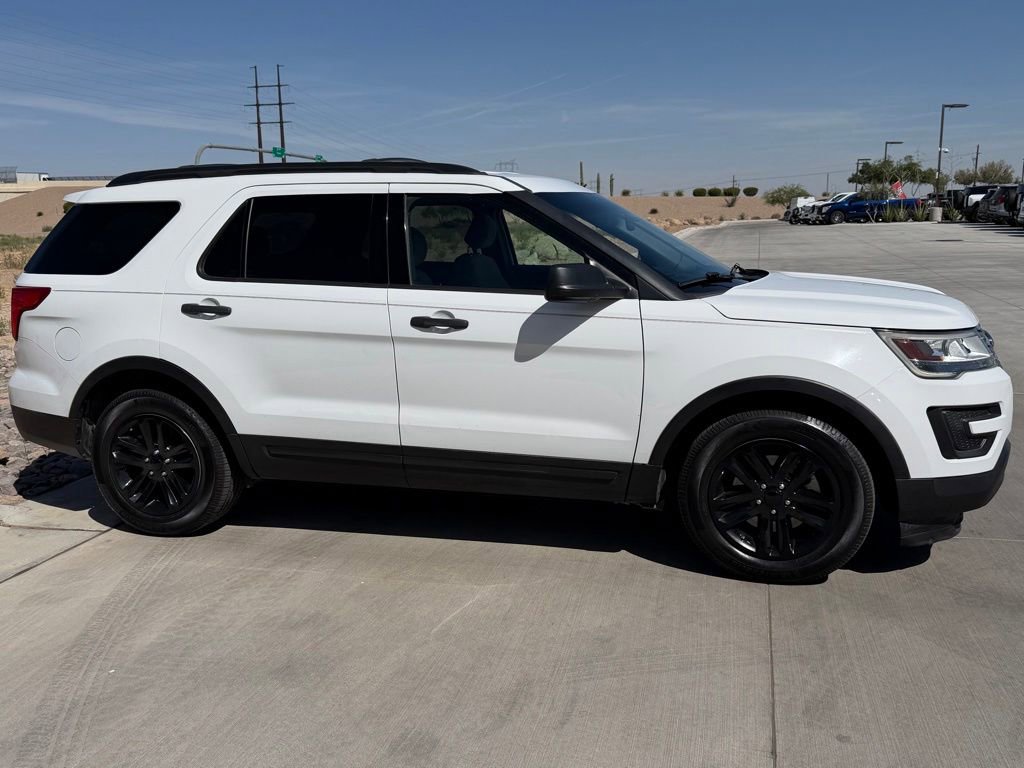 Used 2016 Ford Explorer FWD image 5