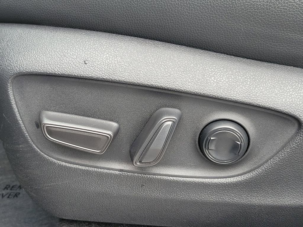 Used 2024 Toyota Grand Highlander Platinum image 16