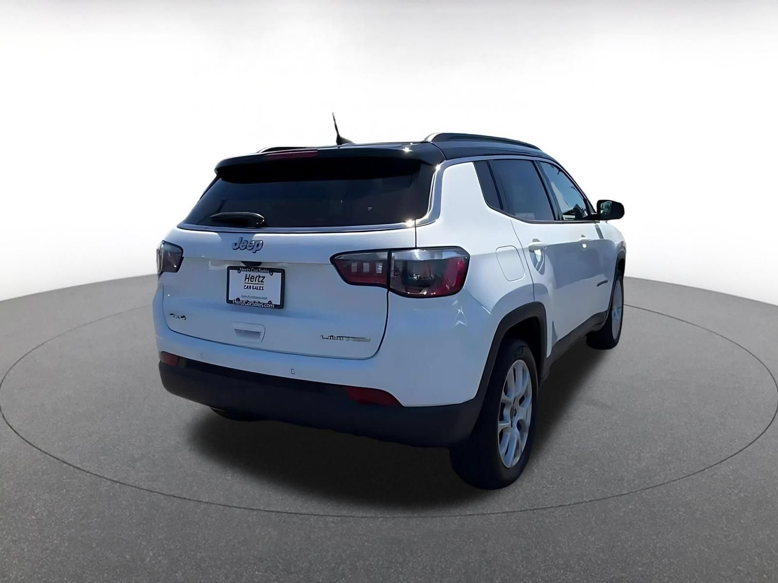 Used 2025 Jeep Compass Limited AWD/4WD image 15