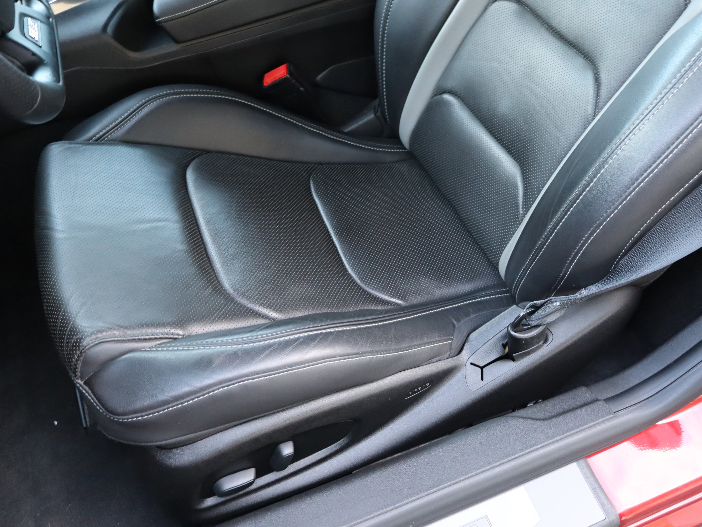 Used 2018 Chevrolet Camaro SS image 15