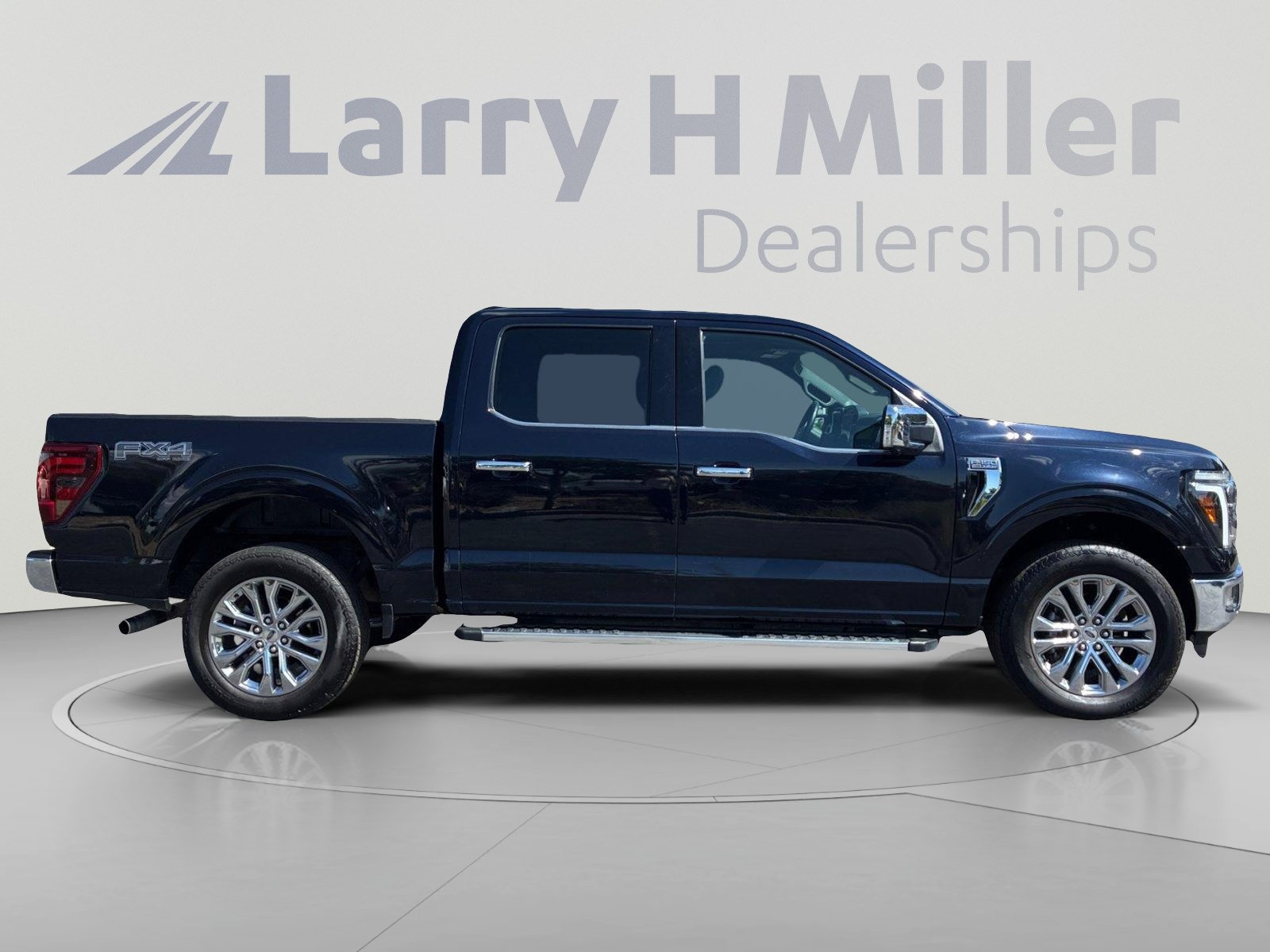 Used 2024 Ford F150 Lariat w/ FX4 Off-Road Package AWD/4WD image 6