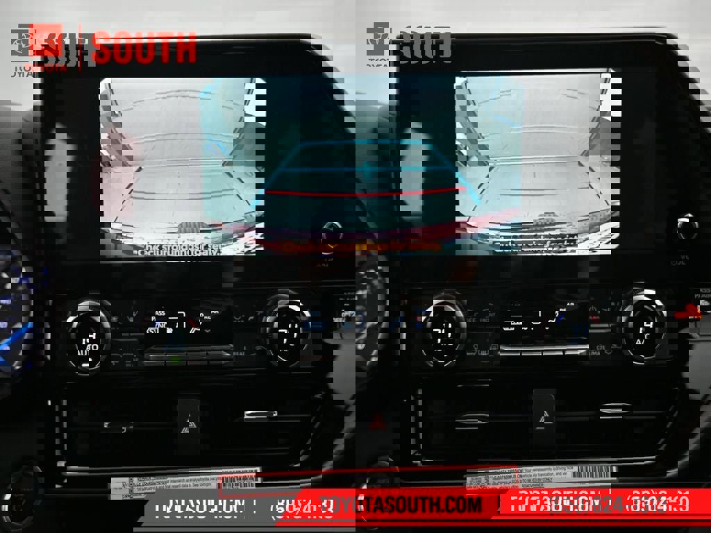 New 2026 Toyota Highlander XLE image 20