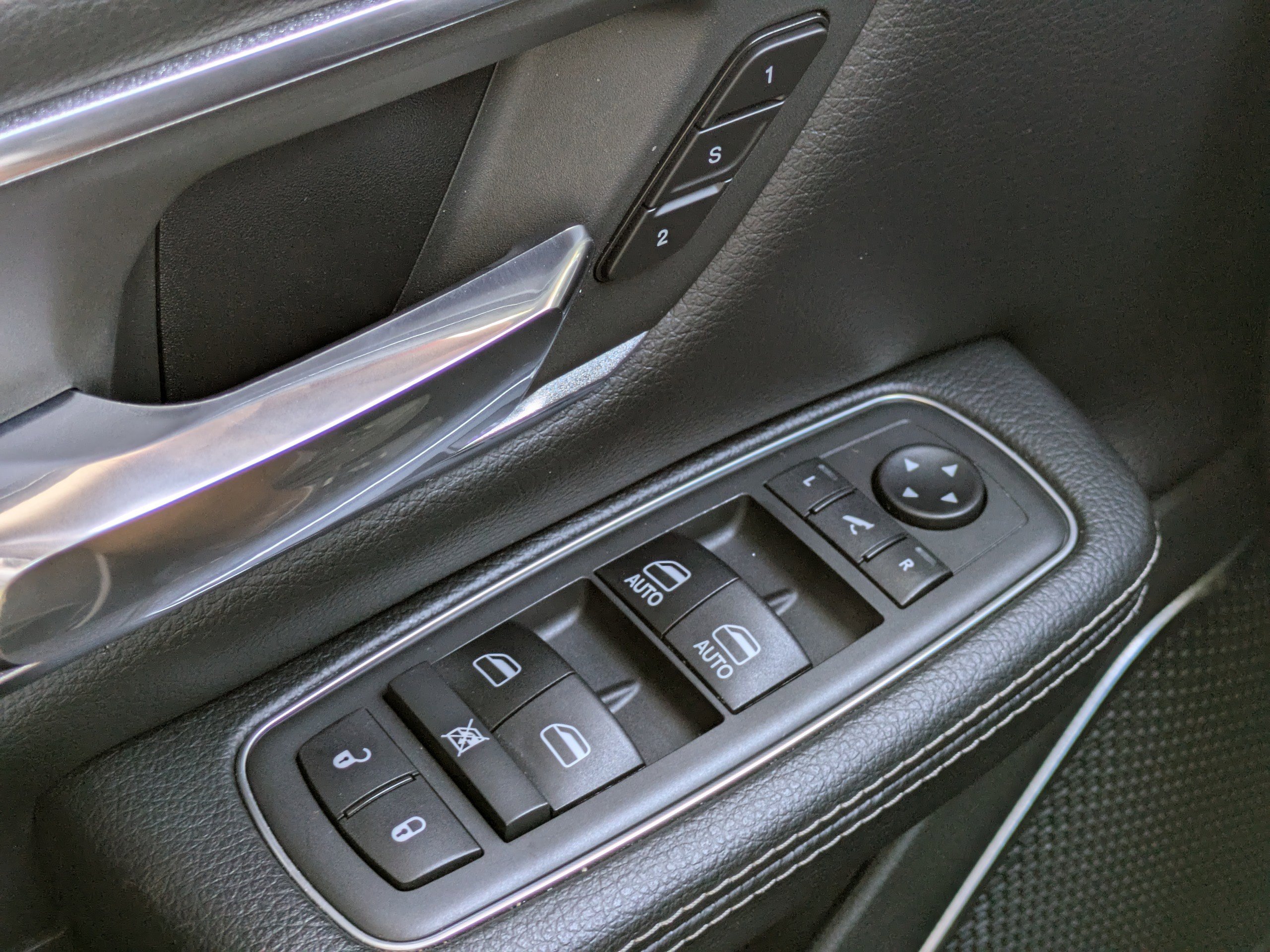 Used 2019 RAM 1500 Laramie image 17