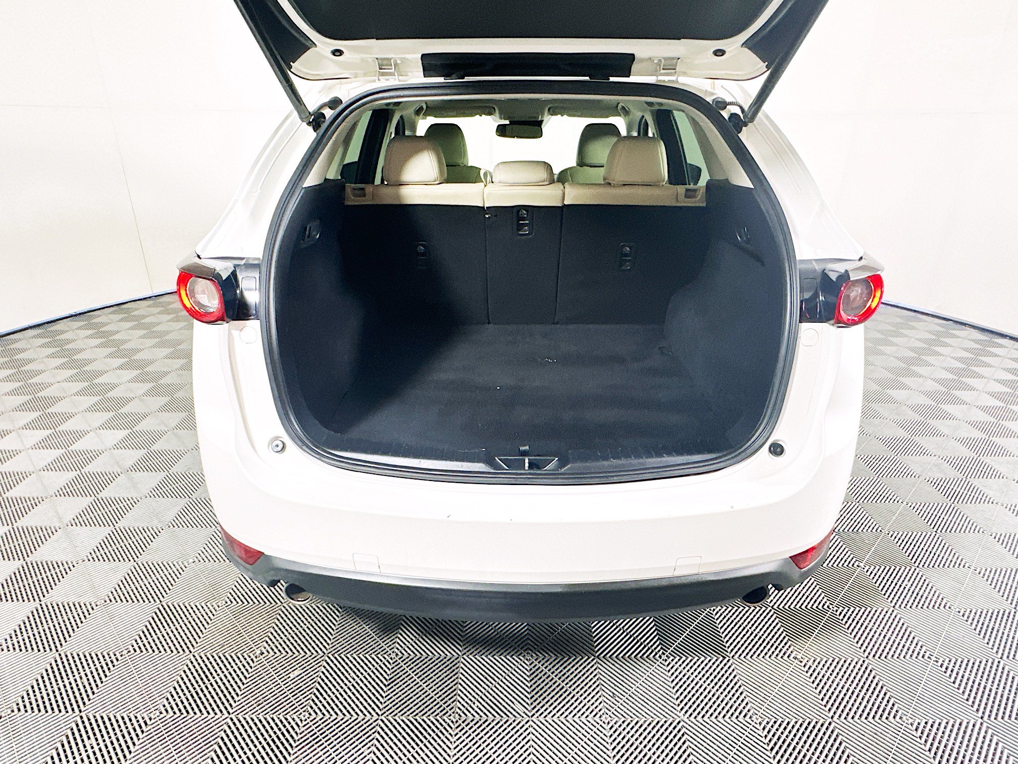 Used 2019 MAZDA CX-5 Touring FWD image 31