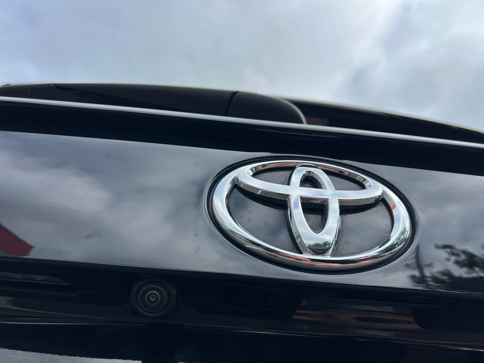 Used 2024 Toyota RAV4 LE image 21